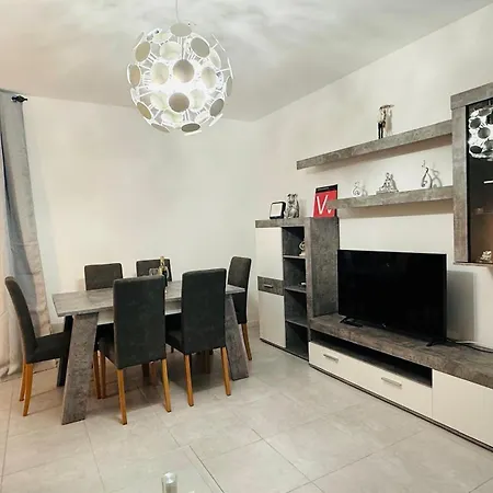 Apartment Casa Elena *